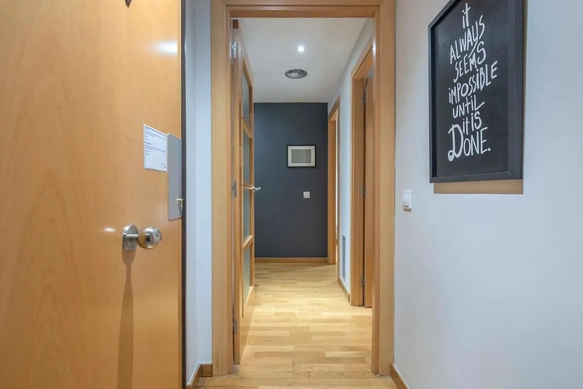 2 Bedroom With Balcony In Eixample 4-2 Barcelona Spain